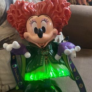 Disney light up Minnie Mouse hocus Pocus  sipper bucket. Very rare